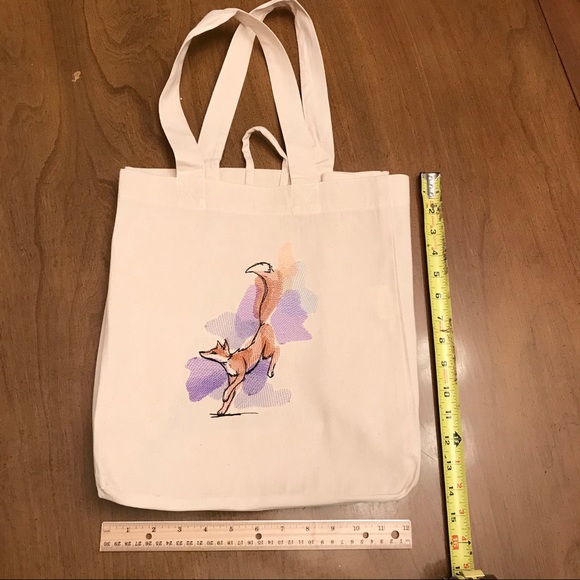 Earth Handbags - Made another! NWOT “Painted Fox” Embroidered Tote